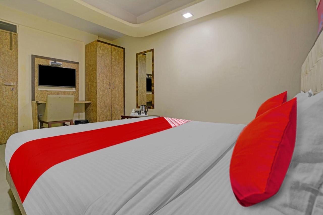 Pop 81030D Hotel Crystal Park Jogeshwari Mumbai Ngoại thất bức ảnh
